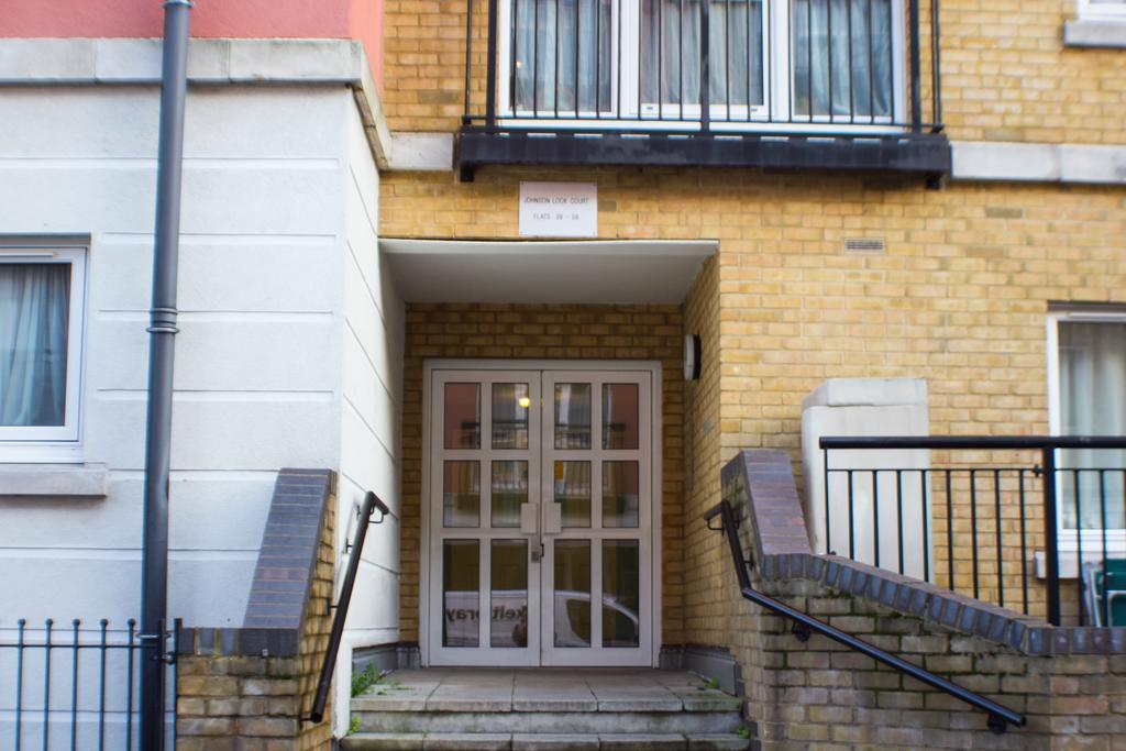 Boutique Home From Home London Room photo